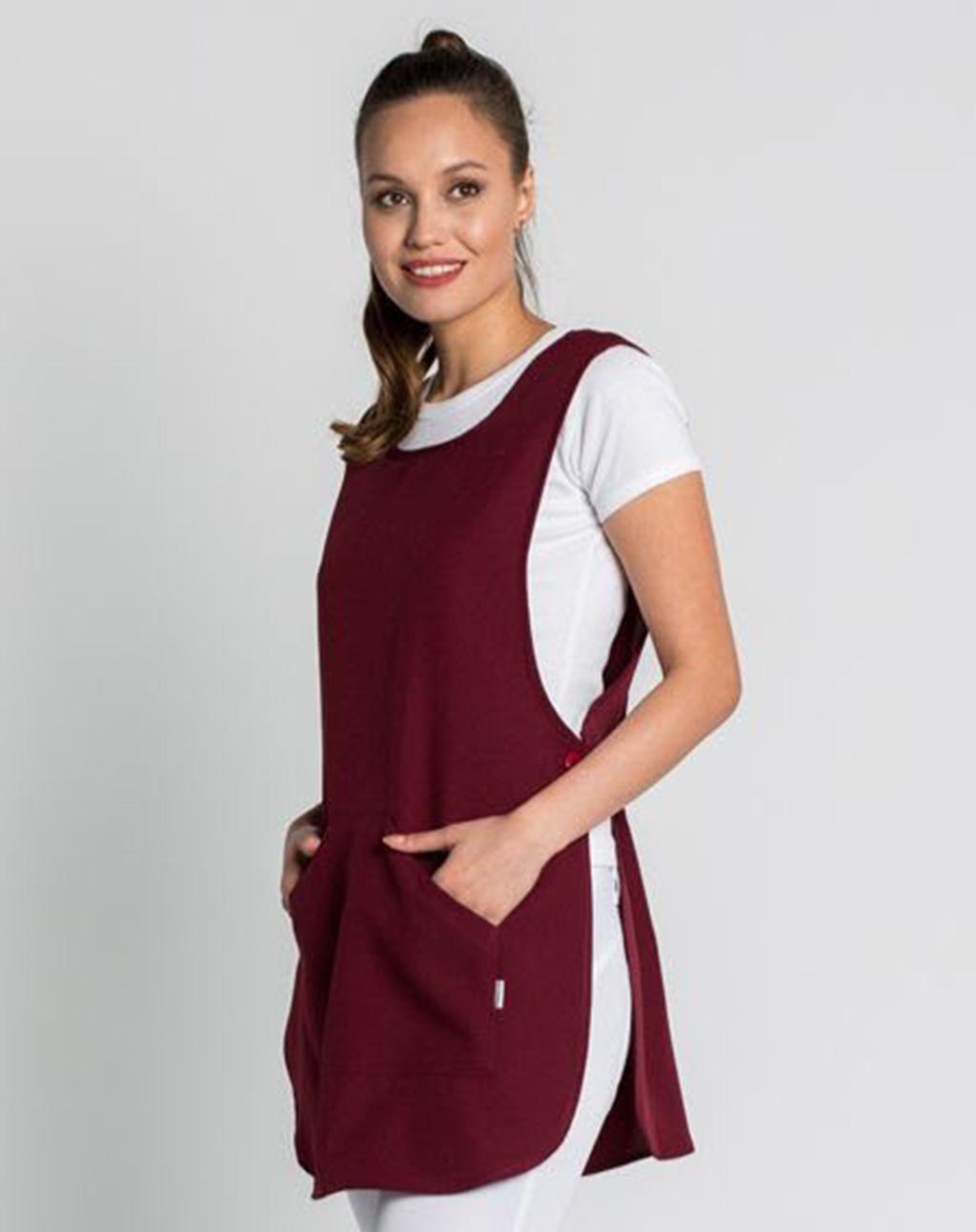 Cores do Céu - Jalecos em Goiânia e camisas de uniforme personalizadas para empresas e profissionais. Encontre uniformes de qualidade na Cores do Céu e solicite seu orçamento.